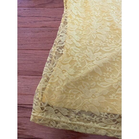 Bobbie Brooks women's yellow lace short sleeve with under tank top size small - Picture 2 of 10